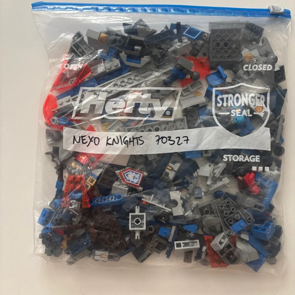 Lego 70327 Blue and Gray Building Set Nexo Knights